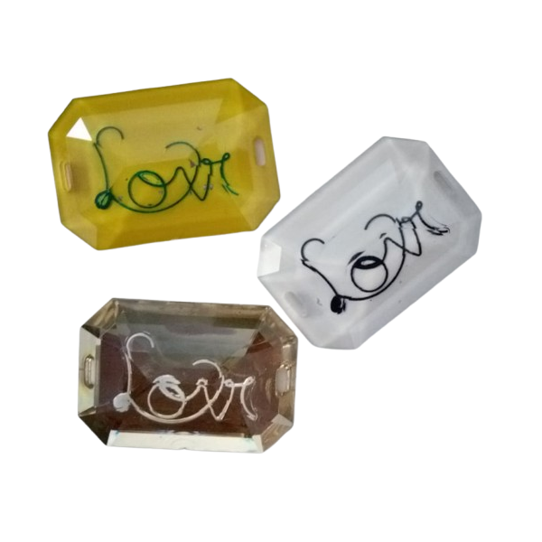 chaton para costura com furos retangular octogonal 35X22mm furo largo 5X1mm c/ grava��o love 3 pe�as